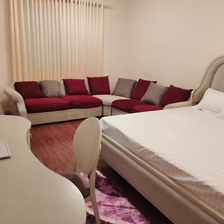 Arnim Suite - 3 Bedrooms Apartment Sharjah Exterior photo